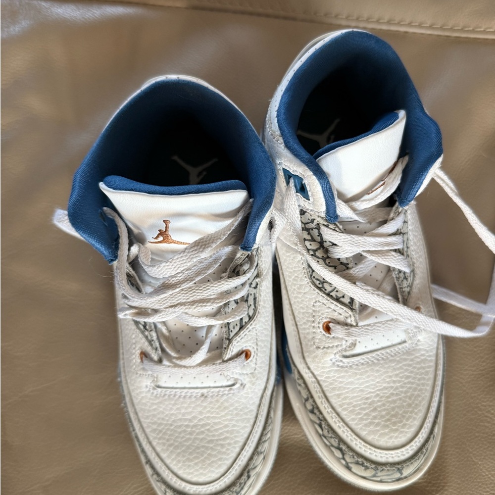 Air Jordan Kids Basketball shoes